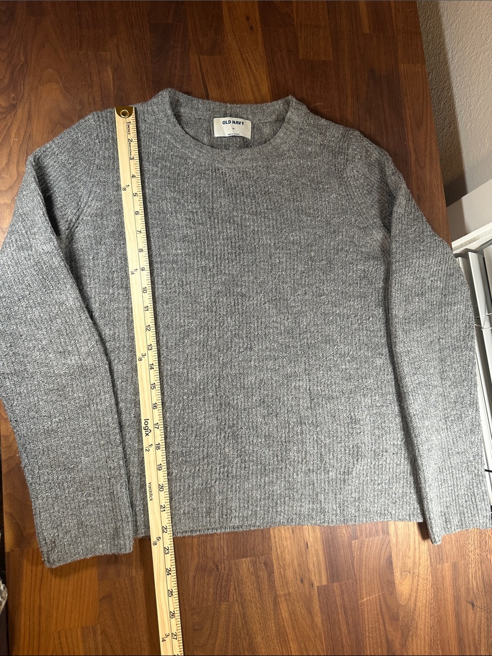 Old Navy Sweater Womens Medium Heather Gray Crewneck Long Sleeve Knit Pullover